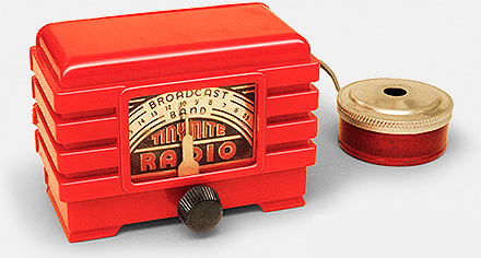 Vintage crystal radios: Tinymite  (Western Manufacturing).. Crystal radios were the first radios. Early ones were serious looking-but they survive today in the form of toys. They use no batteries or other power to receive stations but are powered by the faint signals from broadcasting stations themselves. From the web's largest private collection of antiques & collectibles: https://www.ericwrobbel.com/collections/crystal-radios.htm